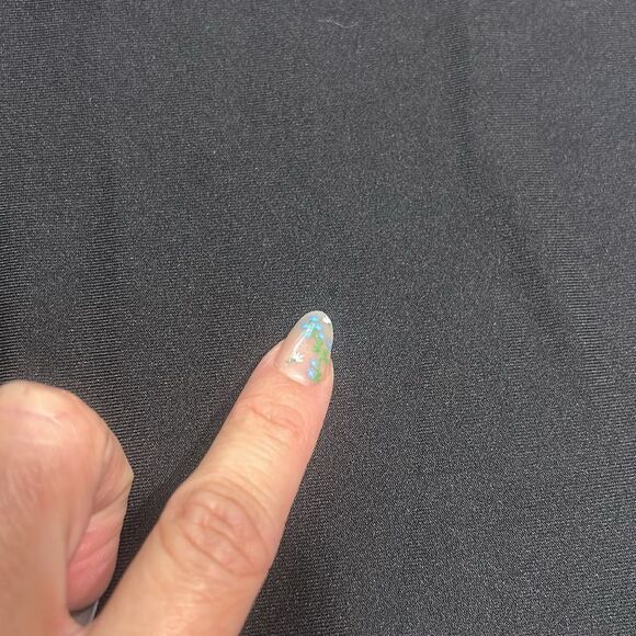 Under Armour compression Capri leggings size large - Picture 9 of 10